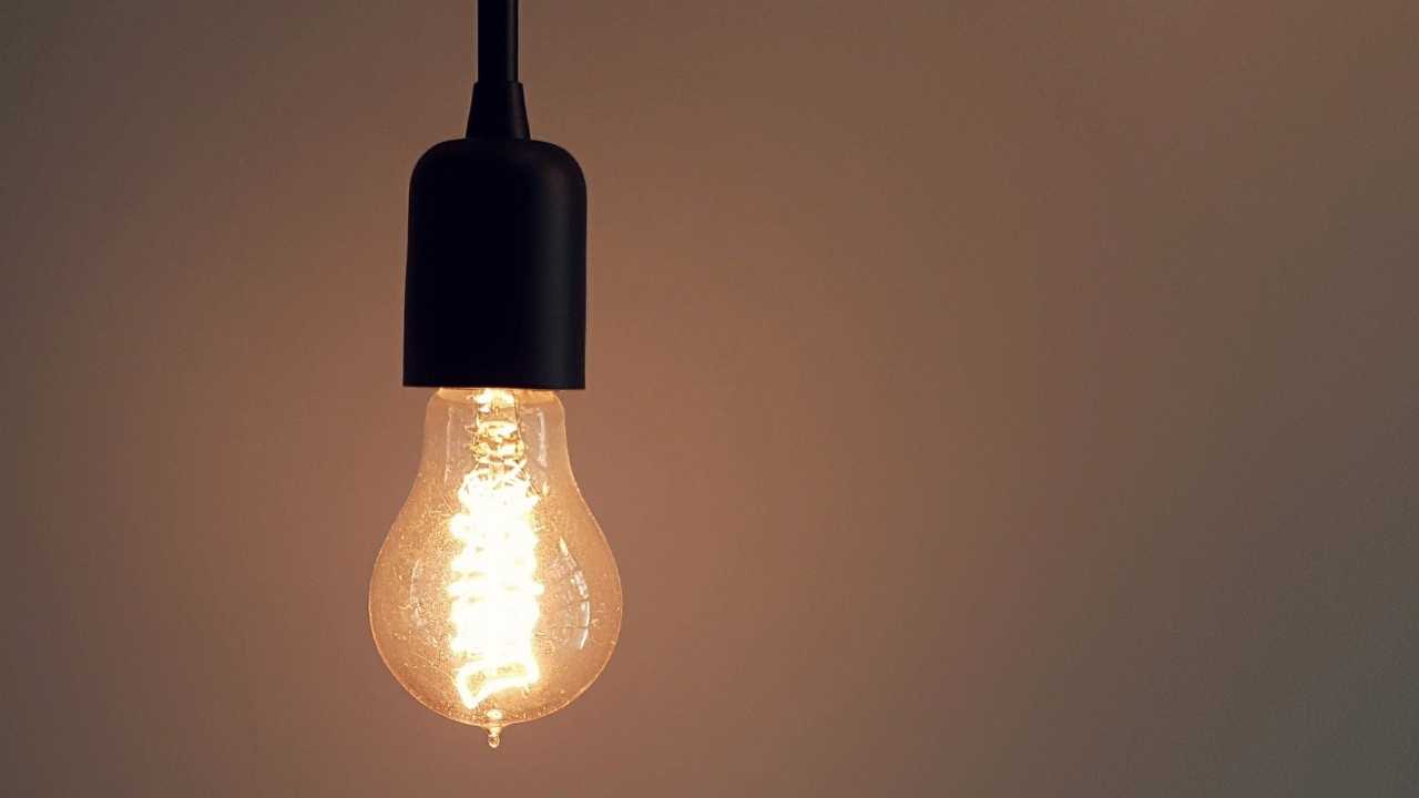 What Is Festoon Lighting? The Ultimate Festoon Buying Guide