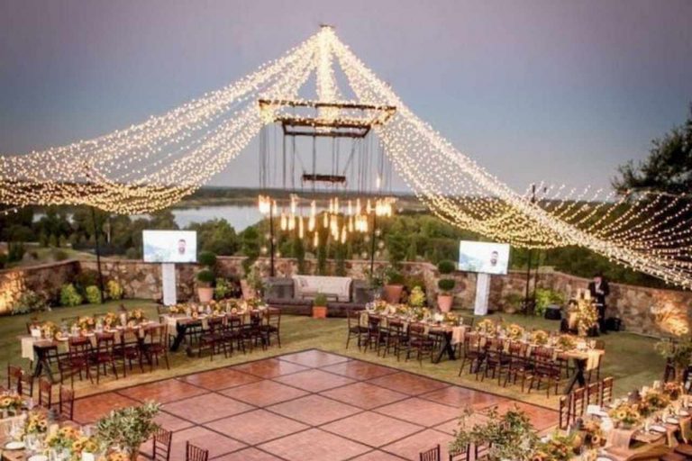 Mesmerizing party decoration illuminating a wedding.